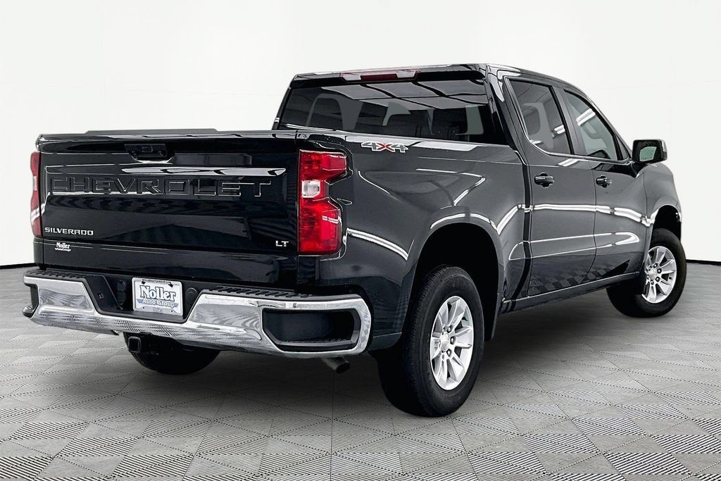 Used 2023 Chevrolet Silverado 1500 LT w/ Protection Package AWD/4WD image 2