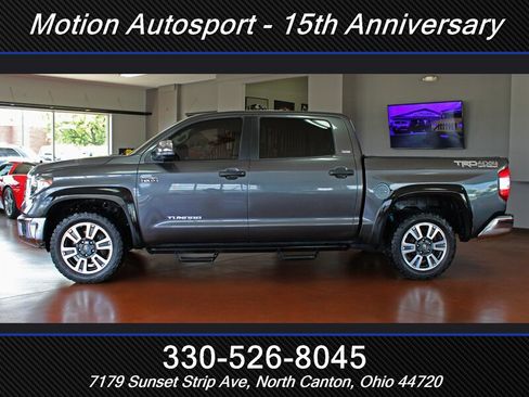Used 2018 Toyota Tundra SR5 w/ TRD Off Road Package AWD/4WD image 7