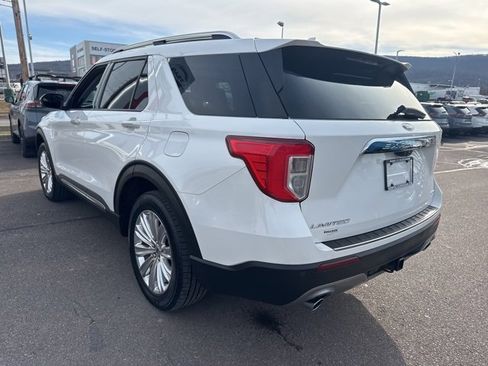 Used 2022 Ford Explorer Limited w/ Equipment Group 301A image 7