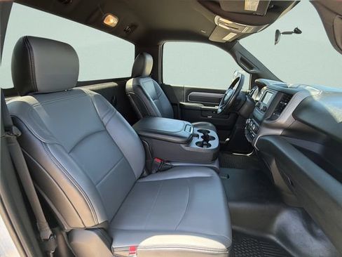 Used 2022 RAM 2500 Tradesman RWD image 11