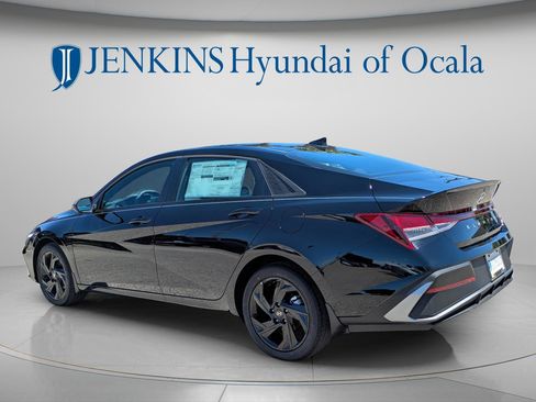 New 2026 Hyundai Elantra Sport FWD image 6