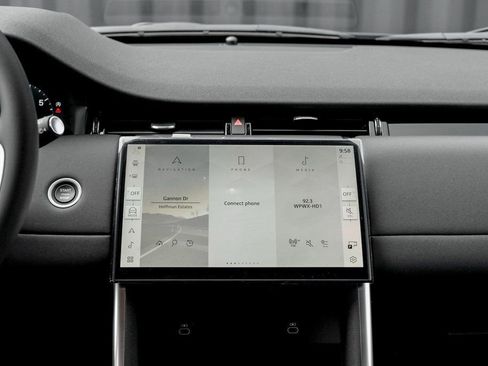 New 2025 Land Rover Discovery Sport S image 18