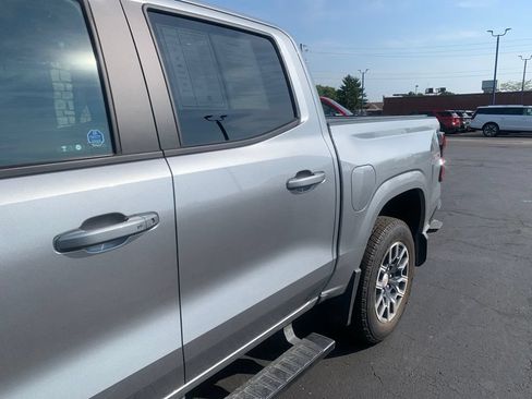Used 2024 Chevrolet Colorado LT w/ LT Convenience Package III AWD/4WD image 14