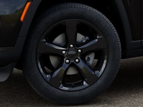 New 2025 Jeep Grand Cherokee L Altitude AWD/4WD image 23