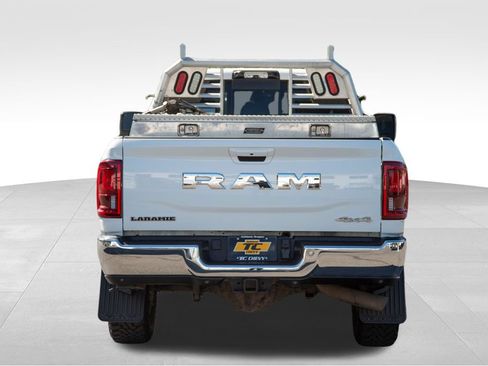 Used 2025 RAM 3500 Laramie AWD/4WD image 6