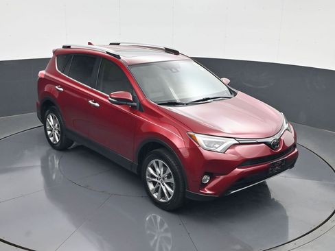 Used 2018 Toyota RAV4 Limited FWD image 15