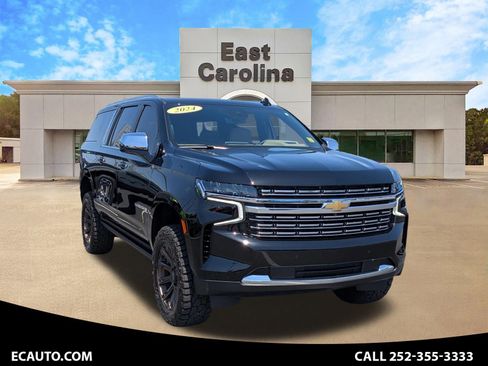 Used 2024 Chevrolet Suburban Premier w/ Premium Package AWD/4WD image 1