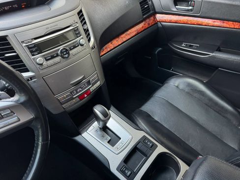 Used 2010 Subaru Outback 3.6R Limited AWD/4WD image 36