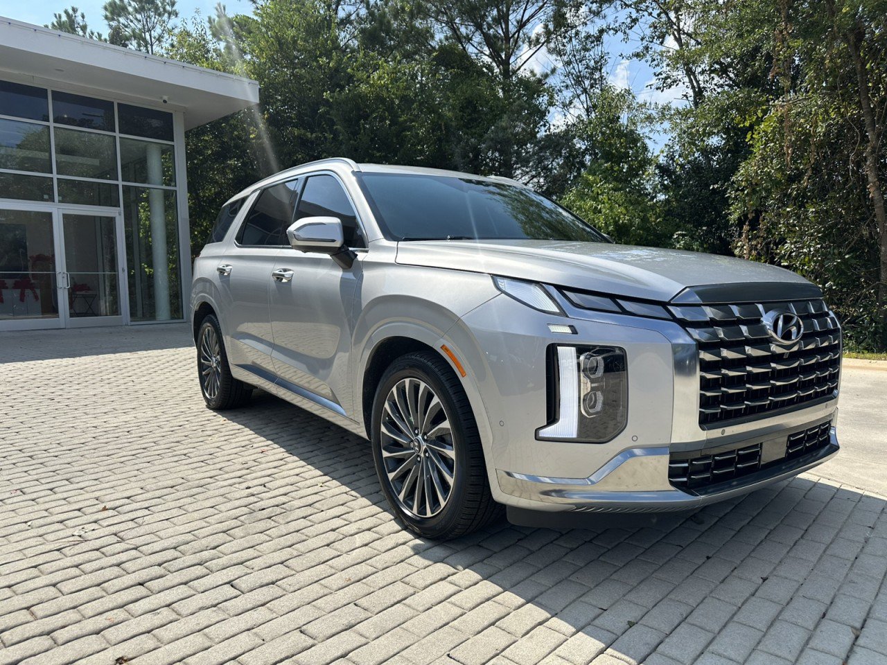 Used 2024 Hyundai Palisade Calligraphy AWD/4WD image 14
