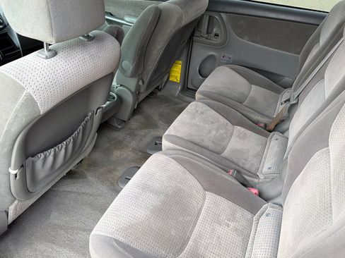 Used 2008 Toyota Sienna LE FWD image 14