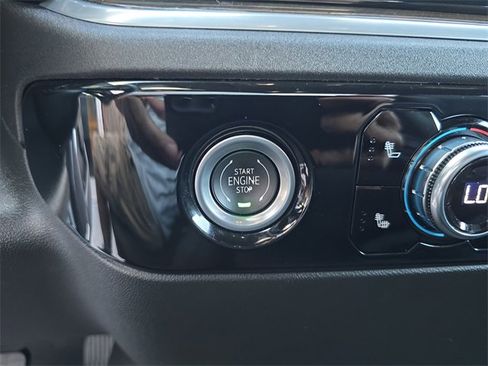 Certified 2024 GMC Sierra 1500 Elevation image 27