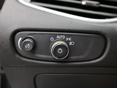 Used 2023 Chevrolet Malibu LT FWD image 14