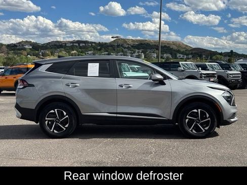 Used 2023 Kia Sportage LX AWD/4WD image 6