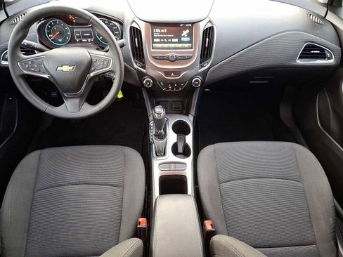 Certified 2017 Chevrolet Cruze LT image 24