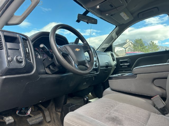 Used 2019 Chevrolet Silverado 2500 W/T AWD/4WD image 14