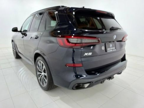 Used 2023 BMW X5 xDrive40i w/ M Sport Package AWD/4WD image 3