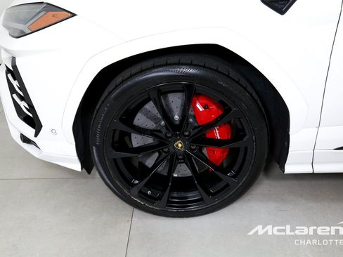 Used 2020 Lamborghini Urus AWD/4WD image 35