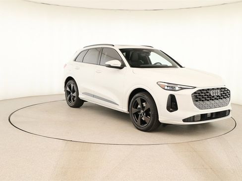 New 2025 Audi Q5 Prestige image 10