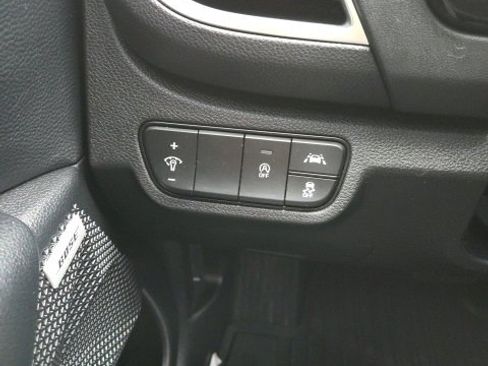 Certified 2023 Kia Seltos SX w/ SX Sunroof Package image 14