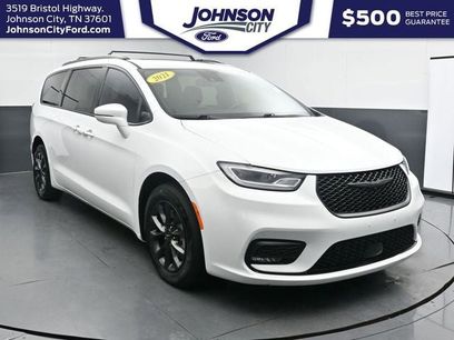 Used 2021 Chrysler Pacifica Limited w/ S Appearance Package
