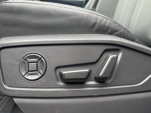 New 2025 Audi Q5 2.0T Premium Plus image 16