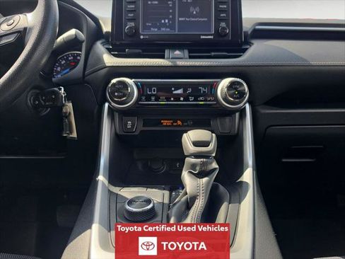 Certified 2021 Toyota RAV4 LE AWD/4WD image 13