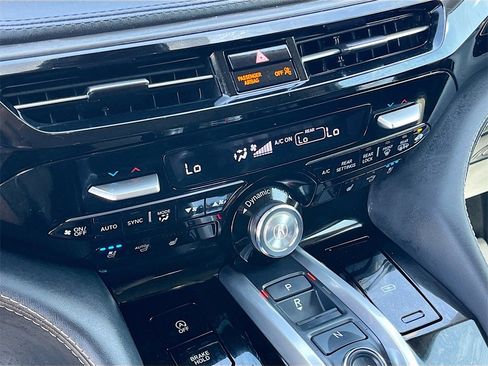 Used 2023 Acura MDX Advance image 16