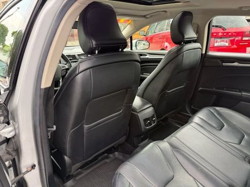 Used 2017 Ford Fusion Titanium AWD/4WD image 10