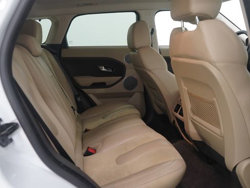 Used 2015 Land Rover Range Rover Evoque Pure image 12