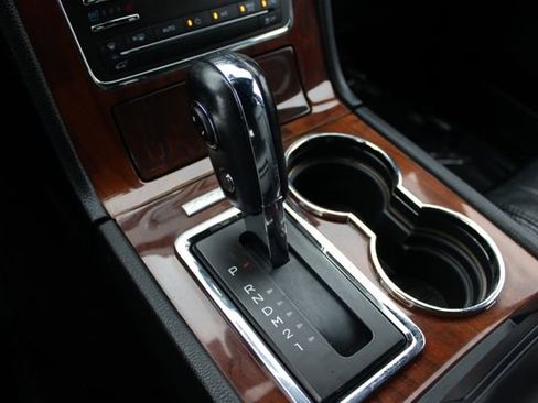 Used 2016 Lincoln Navigator L Select RWD image 4
