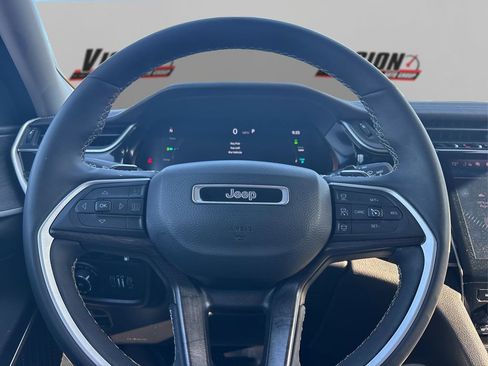 Used 2022 Jeep Grand Cherokee Limited 4xe w/ Luxury Tech Group II image 26