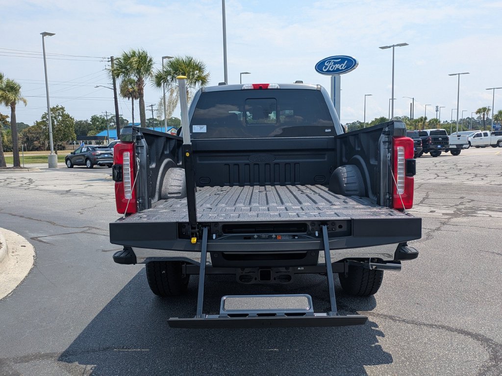 New 2026 Ford F350 Lariat w/ Lariat Premium Package AWD/4WD image 13