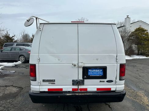 Used 2013 Ford E-250 and Econoline 250 image 5
