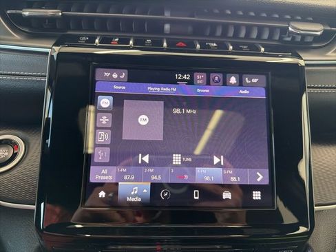 Used 2025 Jeep Grand Cherokee Altitude AWD/4WD image 20