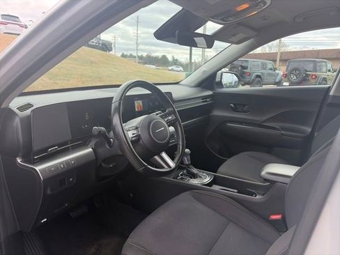 Used 2024 Hyundai Kona SEL image 12