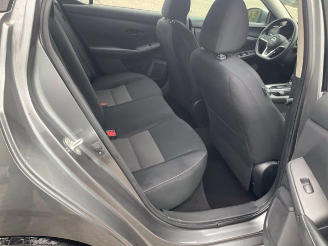 Used 2024 Nissan Sentra SV FWD image 17