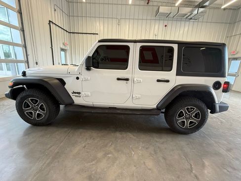 Used 2021 Jeep Wrangler Unlimited Sport image 7