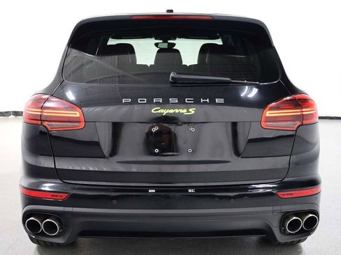 Used 2017 Porsche Cayenne S Platinum image 7
