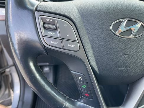 Used 2017 Hyundai Santa Fe AWD image 32