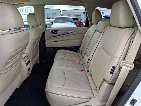 Used 2019 INFINITI QX60 Luxe w/ Essential Package image 13