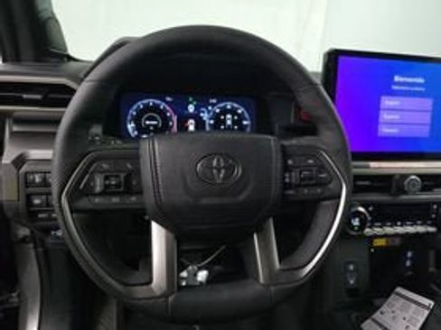 Used 2026 Toyota Tacoma TRD Off-Road AWD/4WD image 11