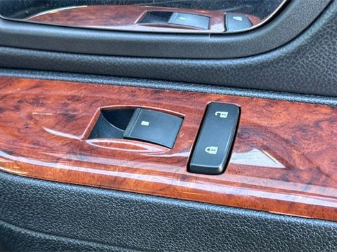 Used 2013 GMC Sierra 2500 SLT w/ SLT Convenience Package image 22