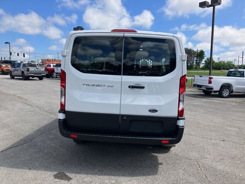 Used 2025 Ford Transit 250 Low Roof w/ Exterior Upgrade Package RWD image 6