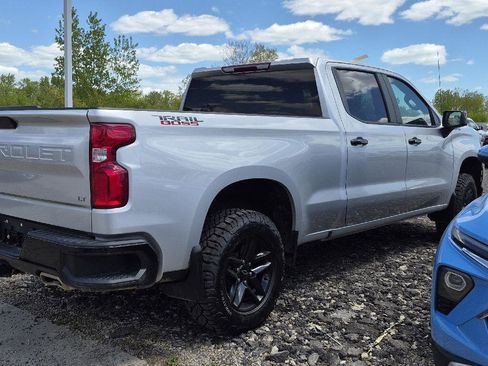 Used 2022 Chevrolet Silverado 1500 LT Trail Boss w/ Bed Protection Package AWD/4WD image 3