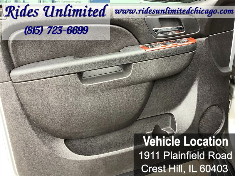Used 2013 Chevrolet Avalanche LS RWD image 12