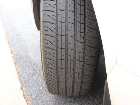 Used 2024 Lexus LX 600 4WD w/ Luxury Package image 41