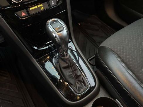 Used 2022 Buick Encore Preferred w/ Safety Package image 27