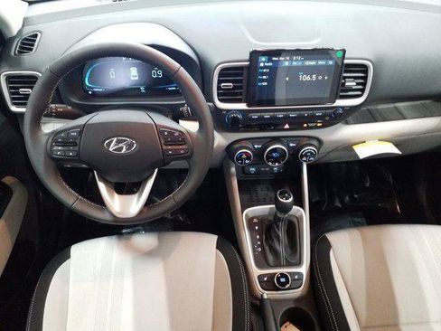 New 2026 Hyundai Venue SEL image 3
