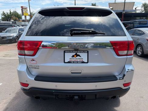 Used 2011 Jeep Grand Cherokee Laredo AWD/4WD image 6