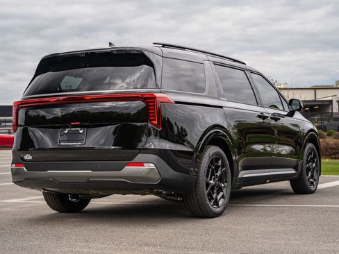 New 2026 Kia Carnival SX Prestige image 4